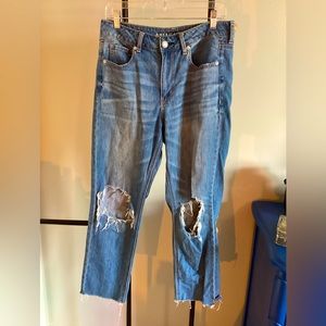 American Eagle Straight Leg High Rise Distressed Jeans 8